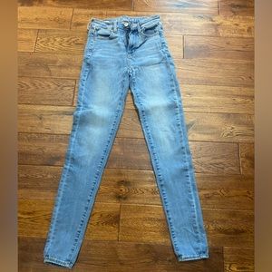 American Eagle Next Level Stretch Jeans size 2